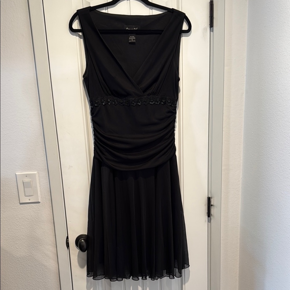 Elegant Black Sleeveless Dress